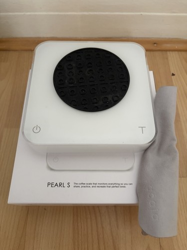 Acaia pearl coffee - pearl, scale